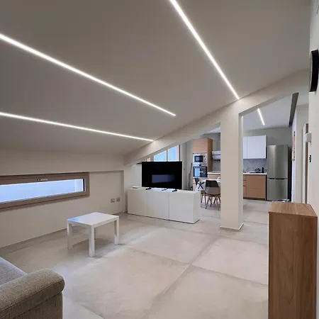 La Giardini Apartment *